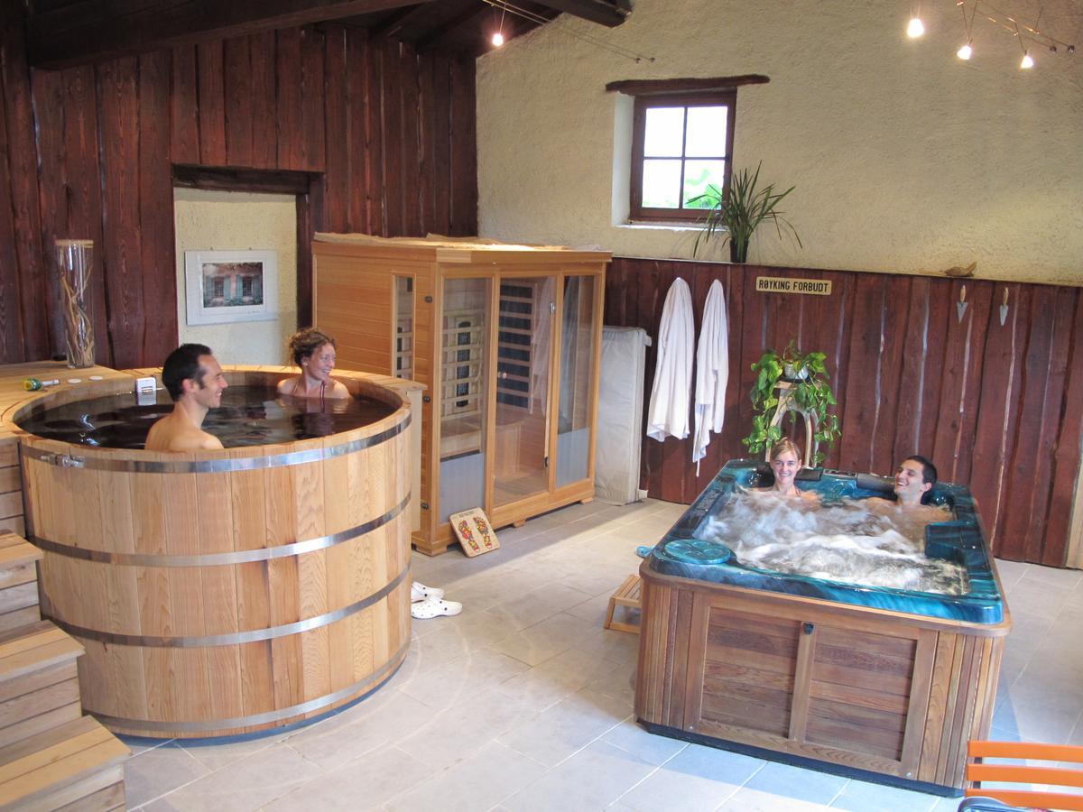 Spa Du Hameau De Bonnevay Marchampt Bagian luar foto